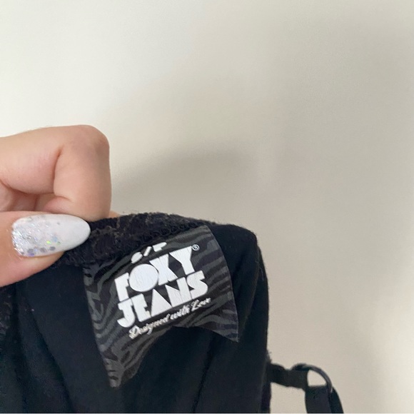 FOXY JEANS Black Lace Fitted Tank Top - Picture 4 of 7